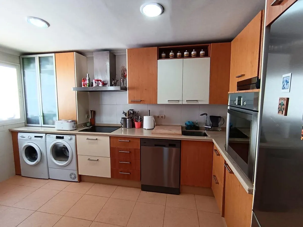 b2364ee6-08ba-4ed1-9fb8-86ed3988f58f