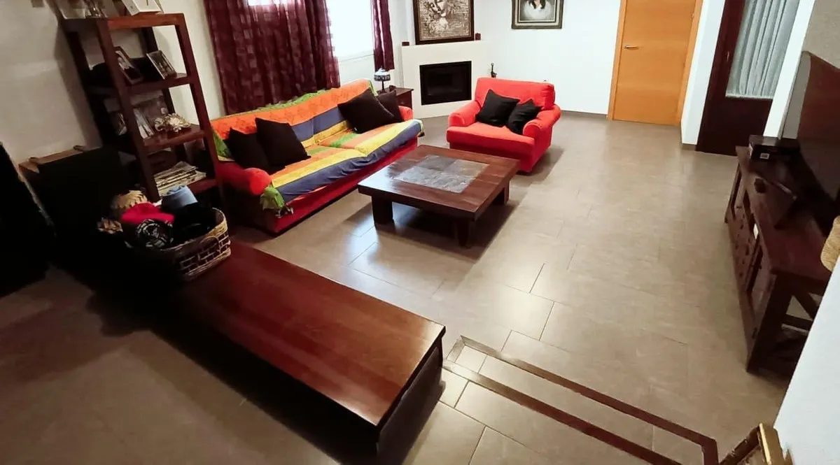 cb7eb01f-c353-4ac3-b341-6279a88fd00d