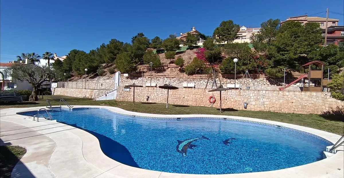 cb8bdaf8-bf84-4a65-8cf8-0c9a3b07e144