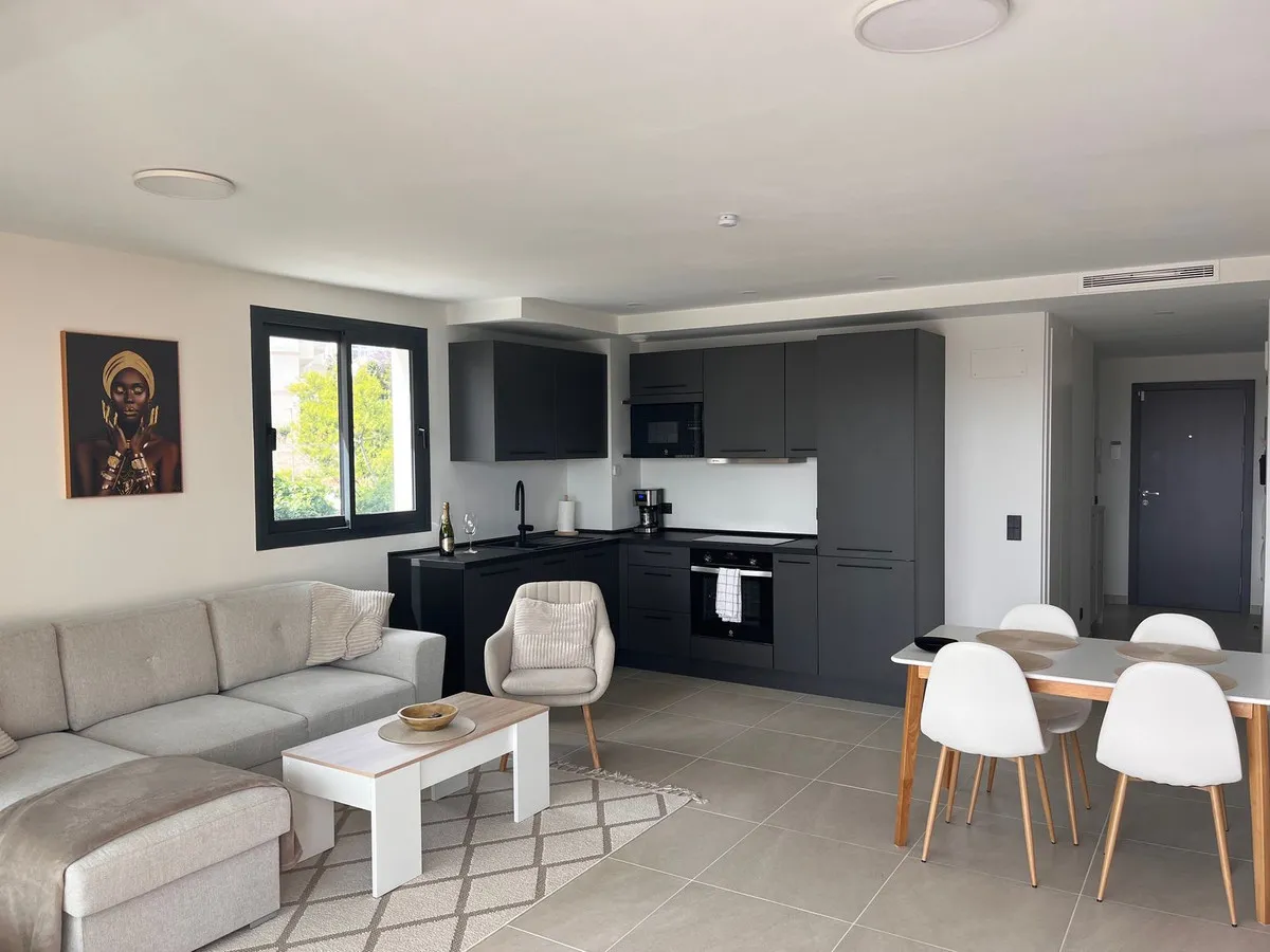 3e5e08b9-81d1-4f22-8af7-60990bb5c887