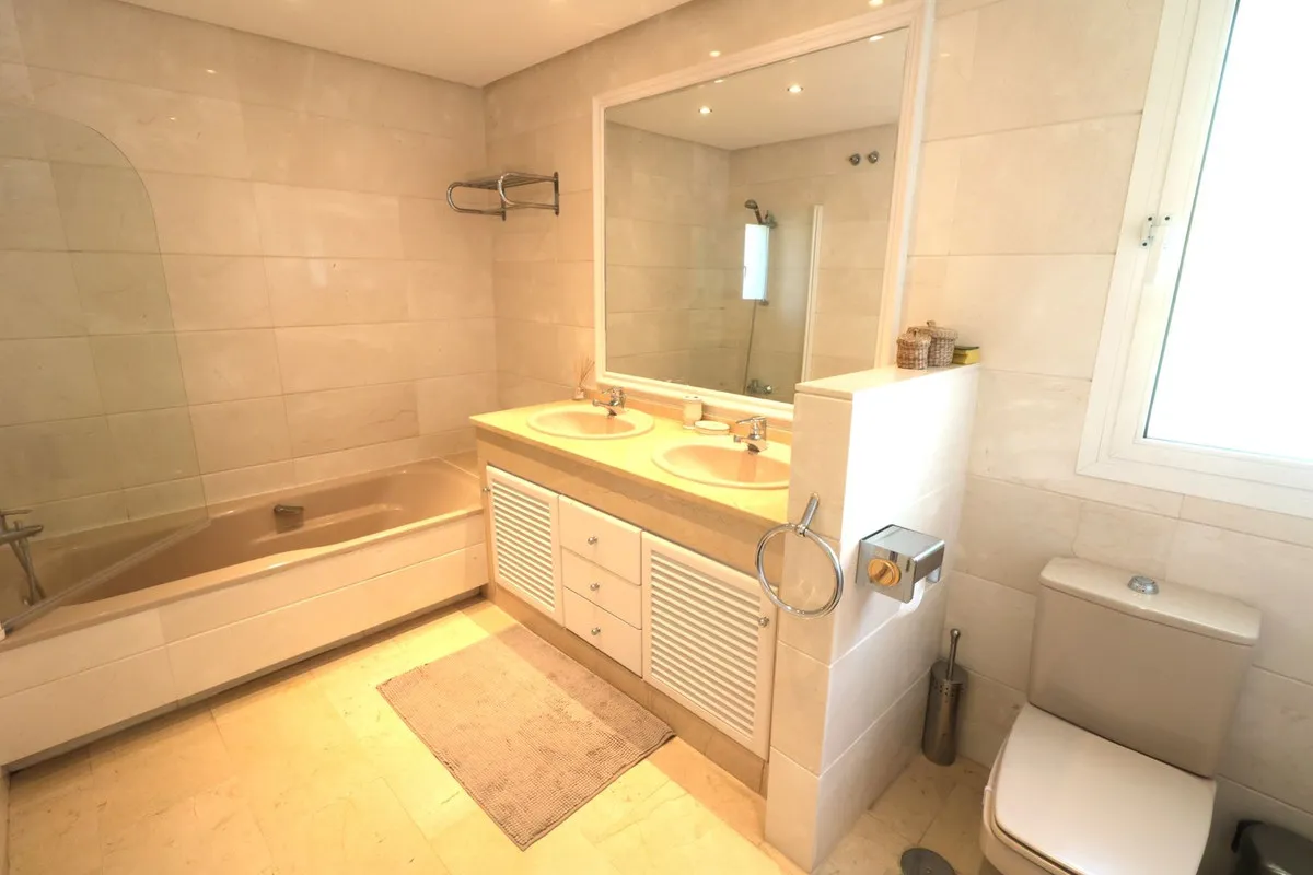 e32f824c-de86-4fac-8d5d-30bc31ea126f