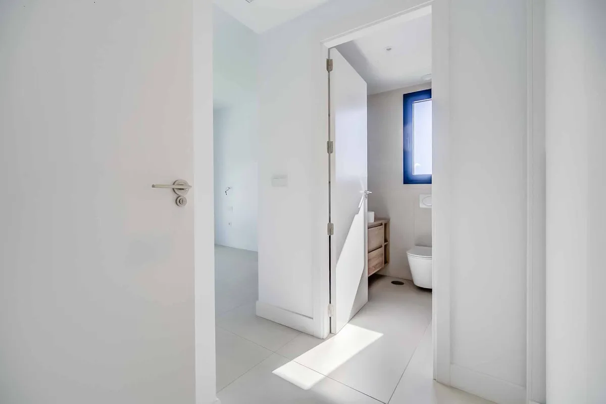 d859873a-9e72-4045-ab36-31bb6f811f69