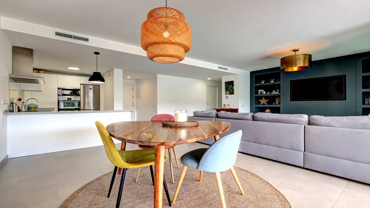 7e876202-302f-40fc-b6b6-dd6f333b7bf1