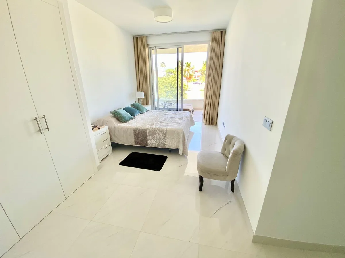 3443abc2-f15a-4e0b-9374-ab7cdb44582f