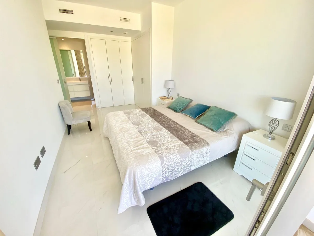 b963c957-7c91-4fd9-9913-a317dbbfb955