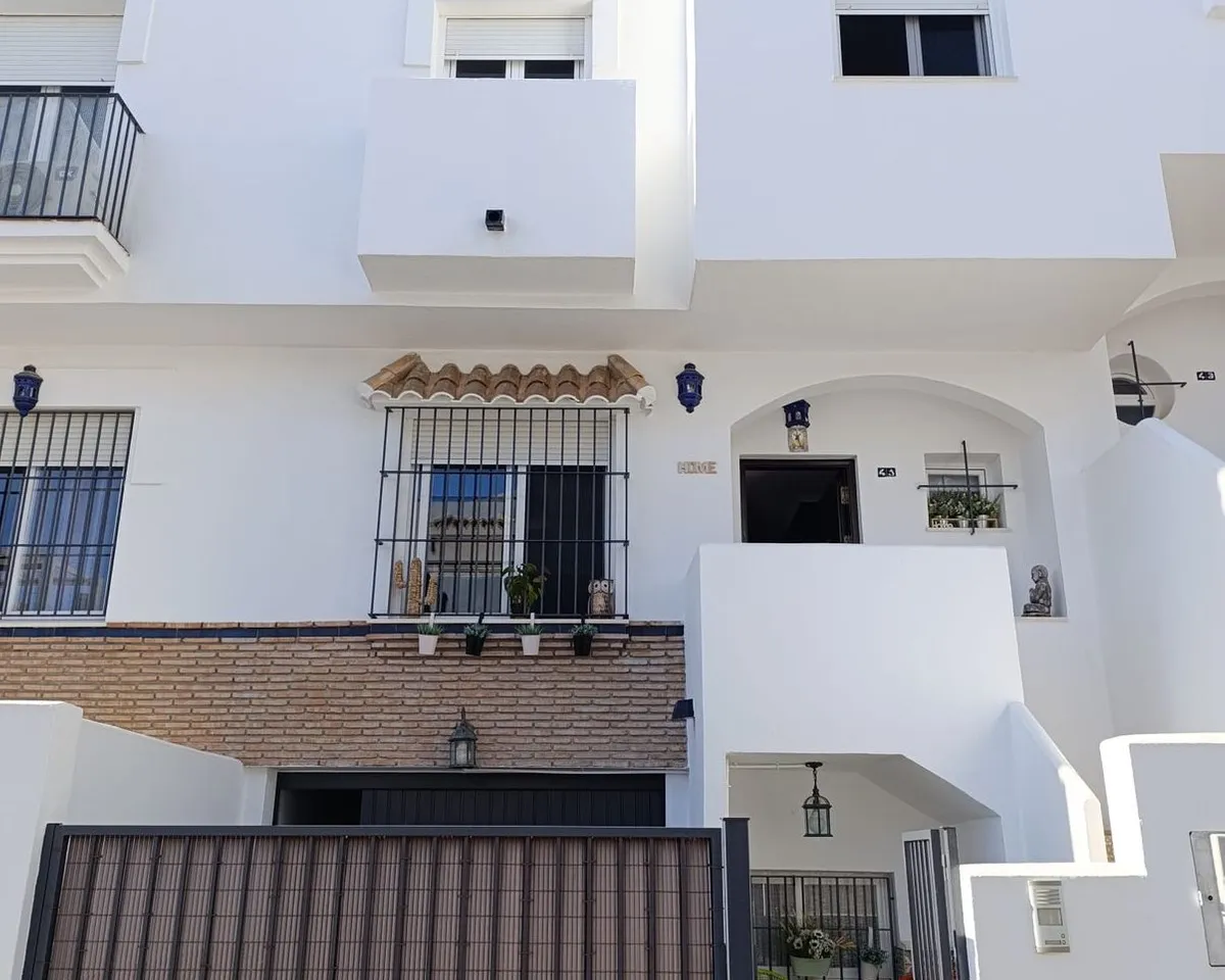 4c65a015-8e3c-402e-915e-7450990a63bb