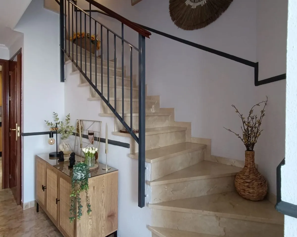 6ddcbe18-e325-40c5-9ef9-83b980a1c434