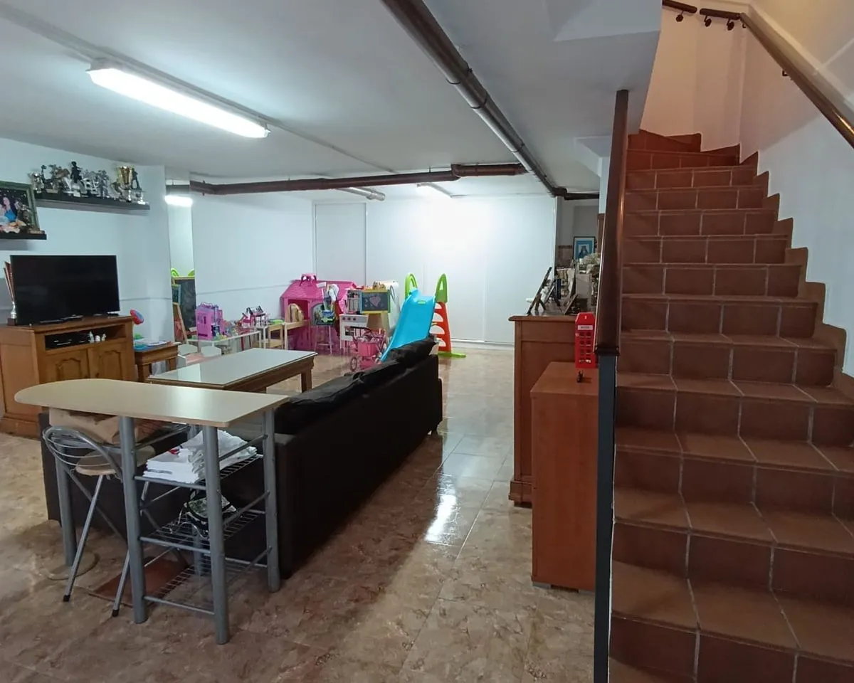 a060f6d9-7bb8-4478-bd47-527c120d00b3