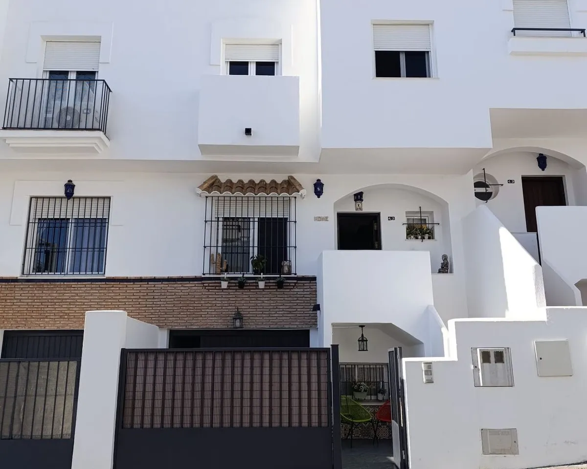 f18659f5-6a08-4b12-bbc2-3217f11e3b6b