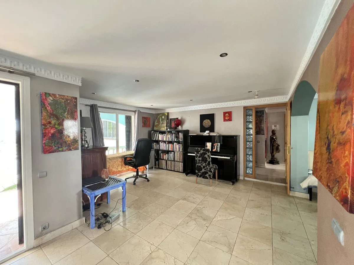 b080b46c-876a-49b5-b8eb-2d792fdbea1a