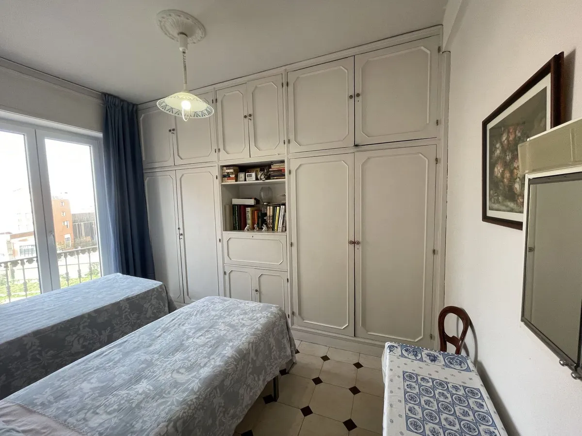 b894e963-b83e-4bdc-bfeb-378b9fc713c6