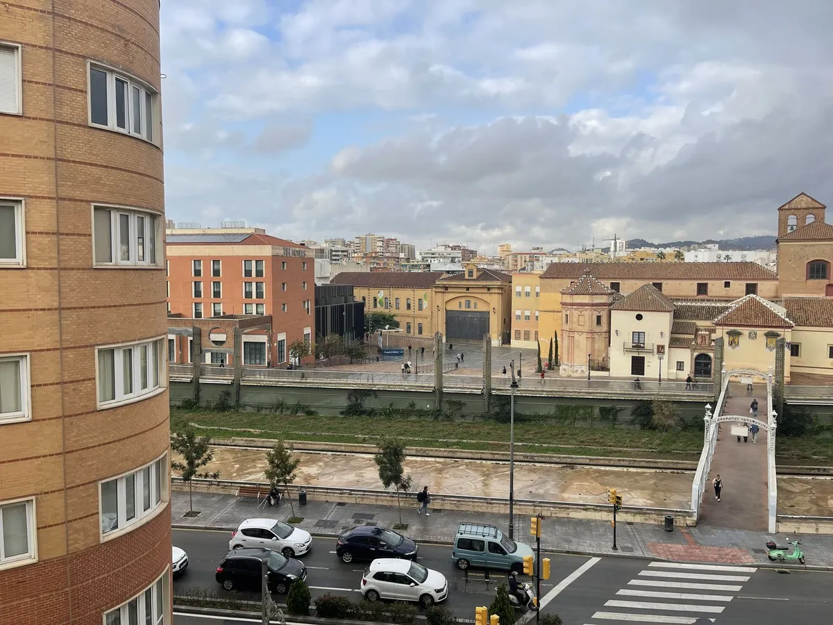 ccb50395-018c-4577-b5f8-bba468f9b27b