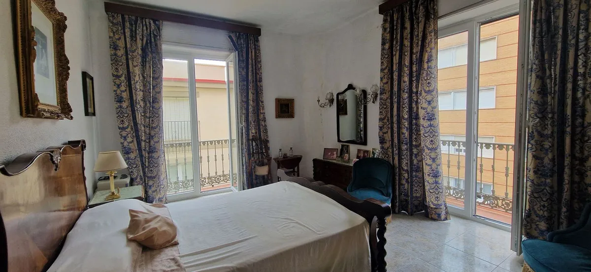 d99050d8-d474-4880-b2a5-bfad9572d443