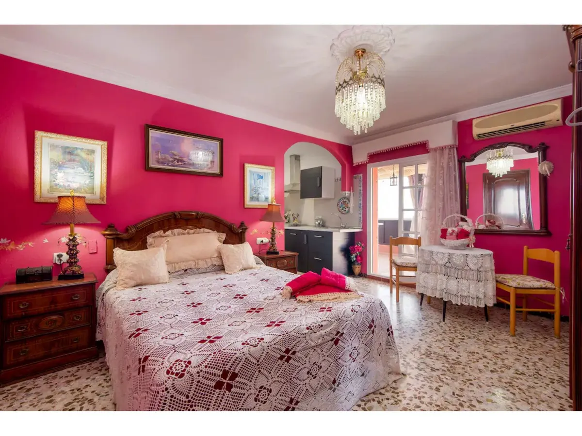 8d97fd6c-c909-412f-bce8-523688748ace