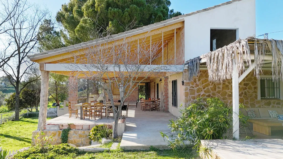 90a2fe02-6a64-4934-8842-eb233dc00479