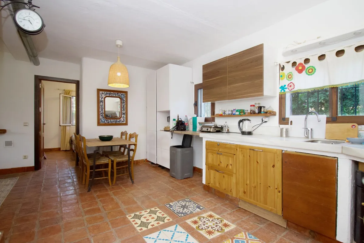 ae197824-e2e8-4ad8-916e-796412be5205