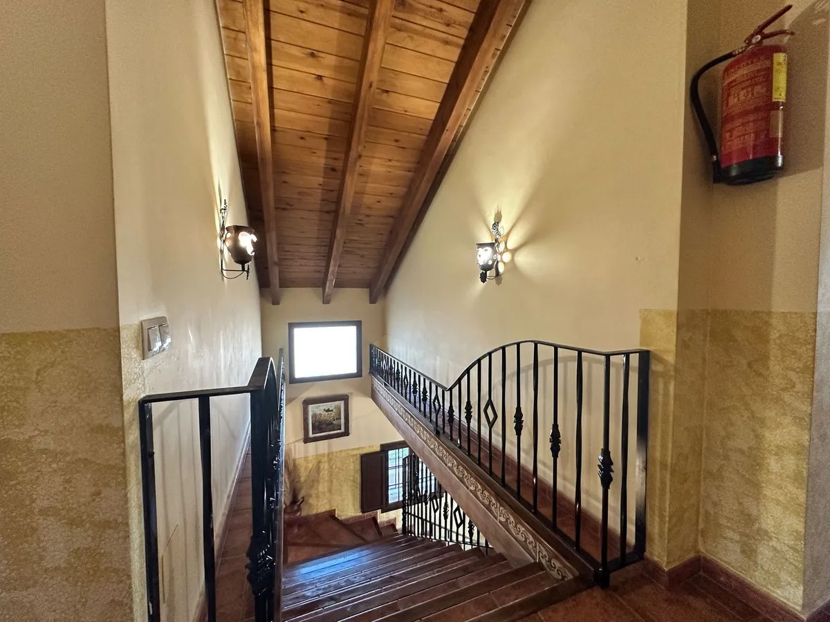 8e4dfc57-3127-4093-b1ae-8dab8059f8be