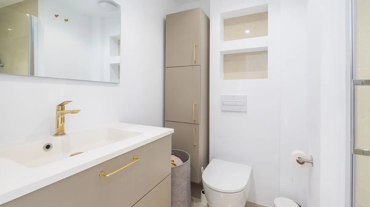 72519121-3846-4e80-b4b5-58a5c666d296