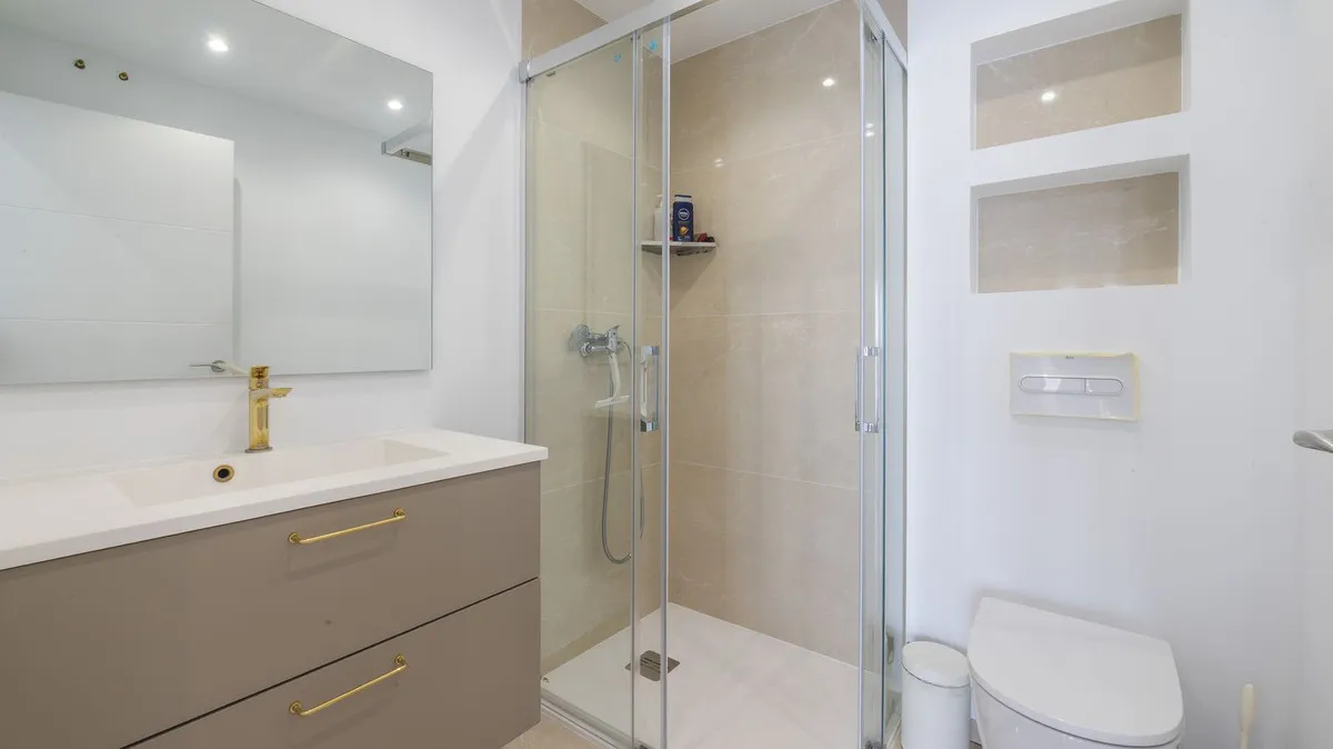 b9247d47-8242-41e5-9ccd-f91b688ce390