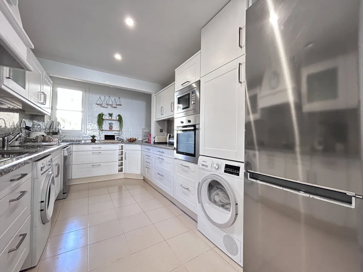 4a3f219f-64e9-42a3-9316-770d98188639