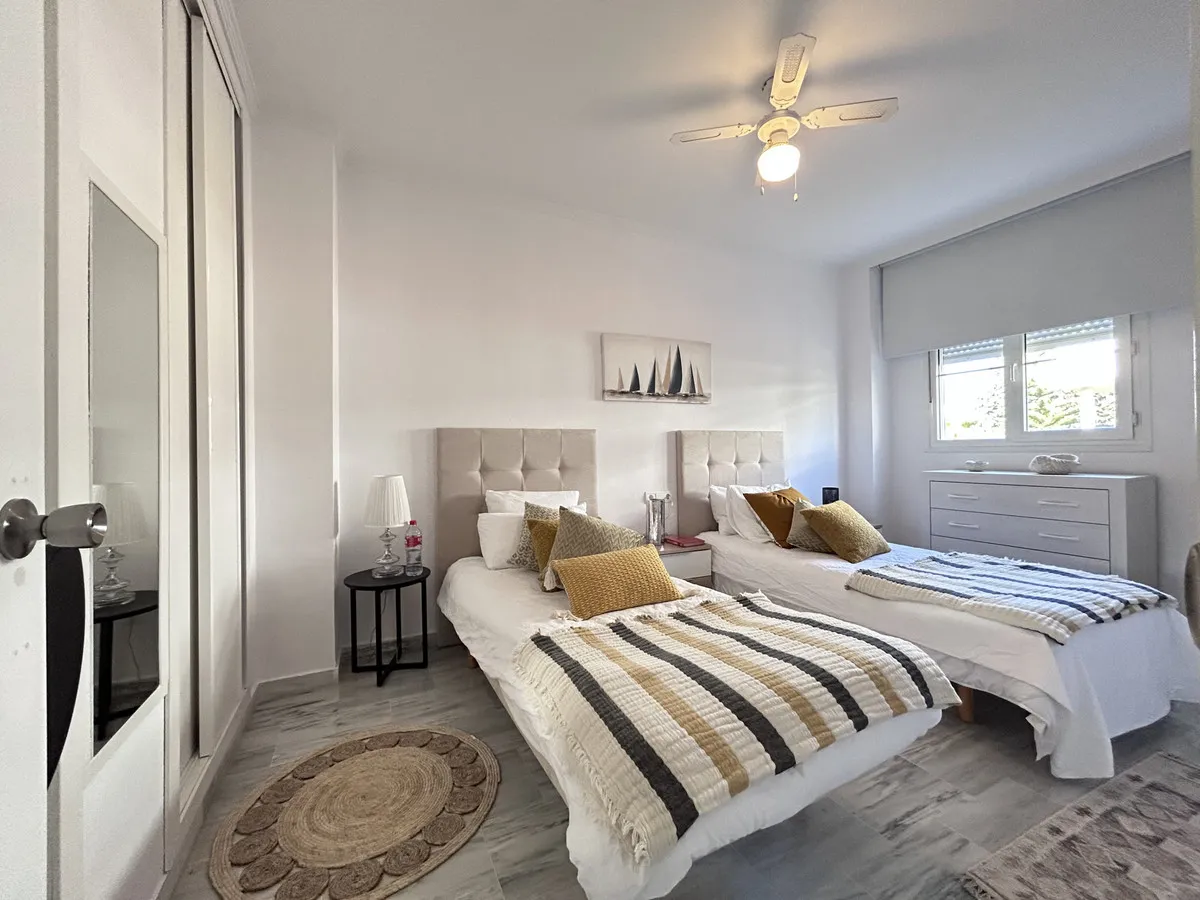 a36af963-c4cd-41ad-83b5-d1f3662ab620