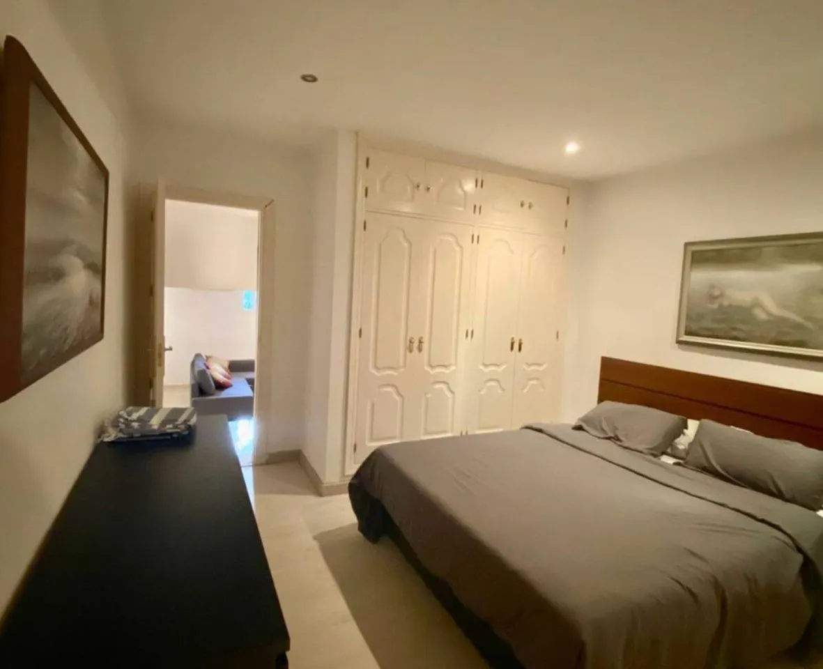 e892fdcc-c787-46b8-b737-9b260a89b64a