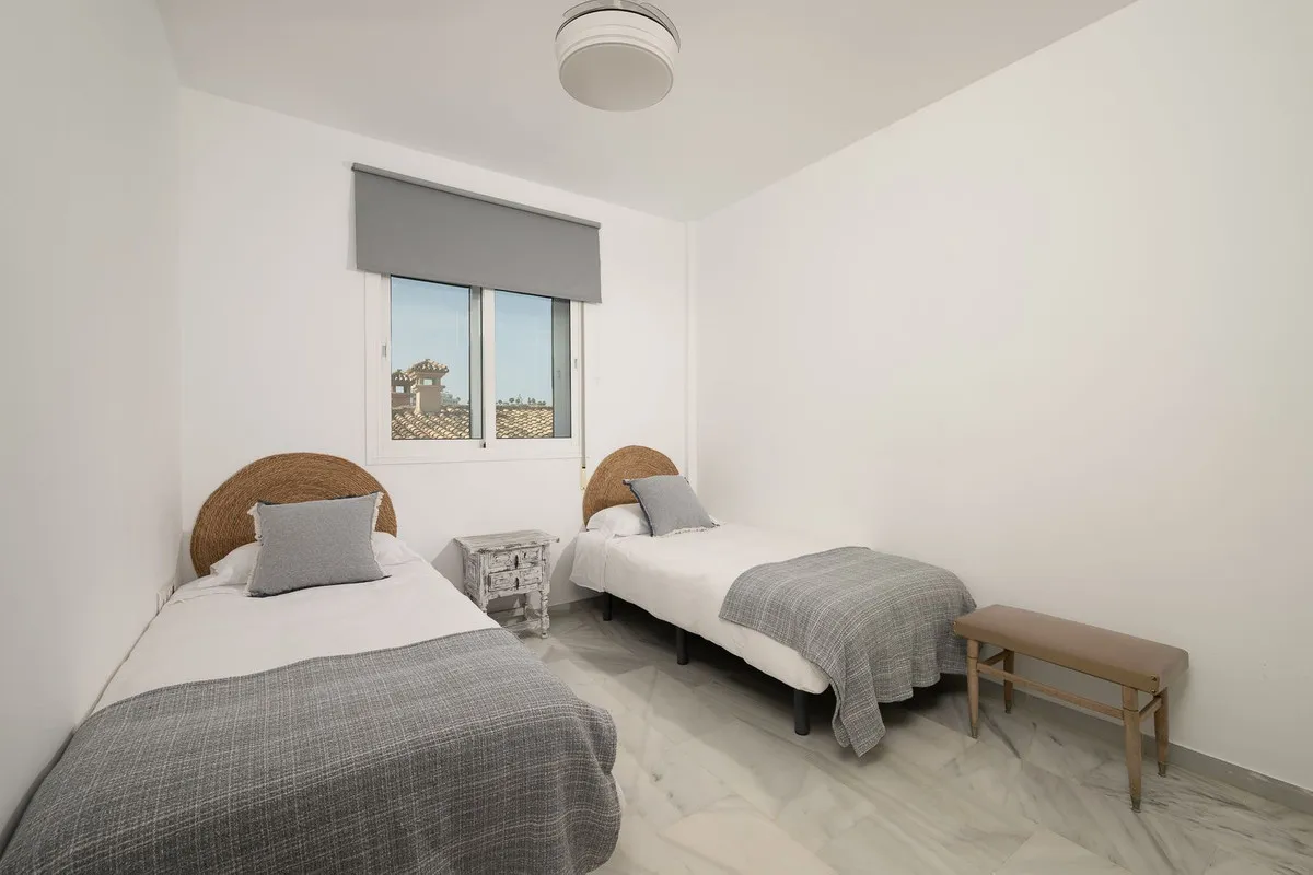 094acc81-ec70-4f56-b301-8d906be0331c