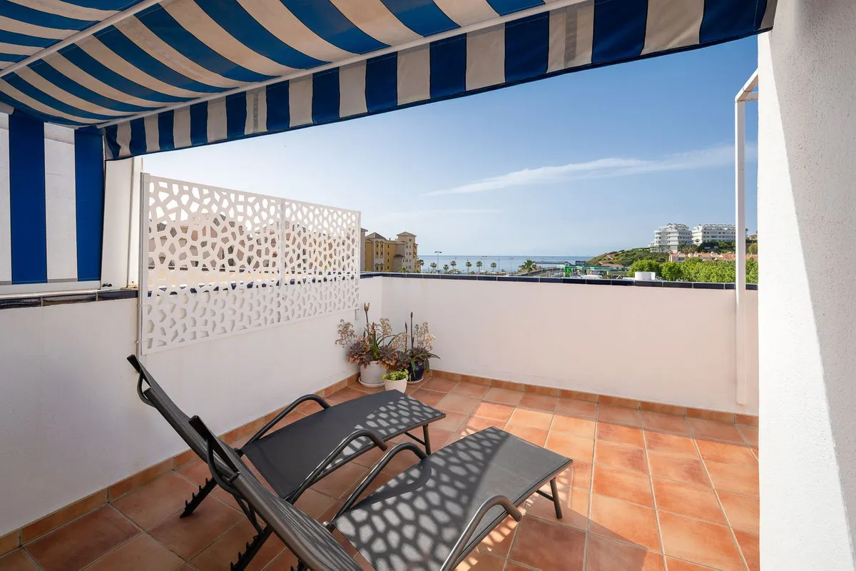 23b7d610-a9b8-4251-a9a6-59c12255b33c