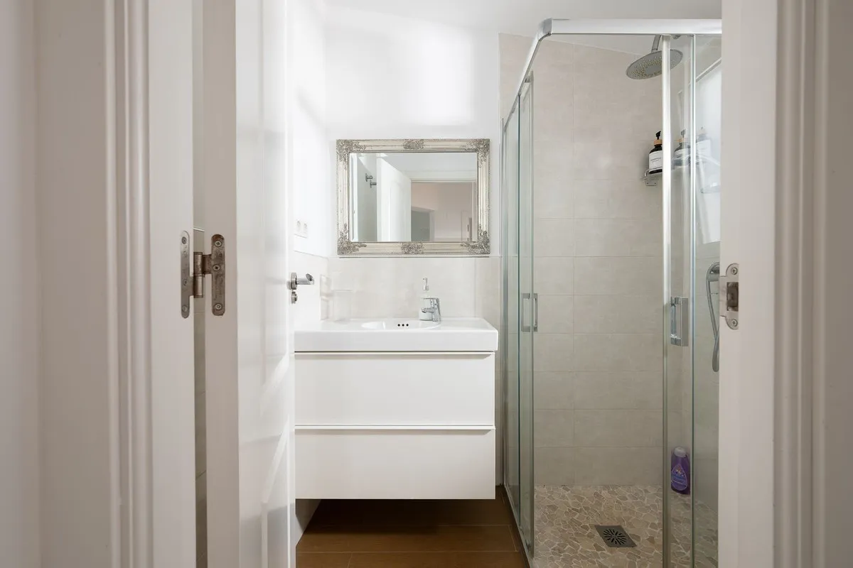 7801ca8f-d0f6-4d7a-9ff4-6bbf7cf74c18