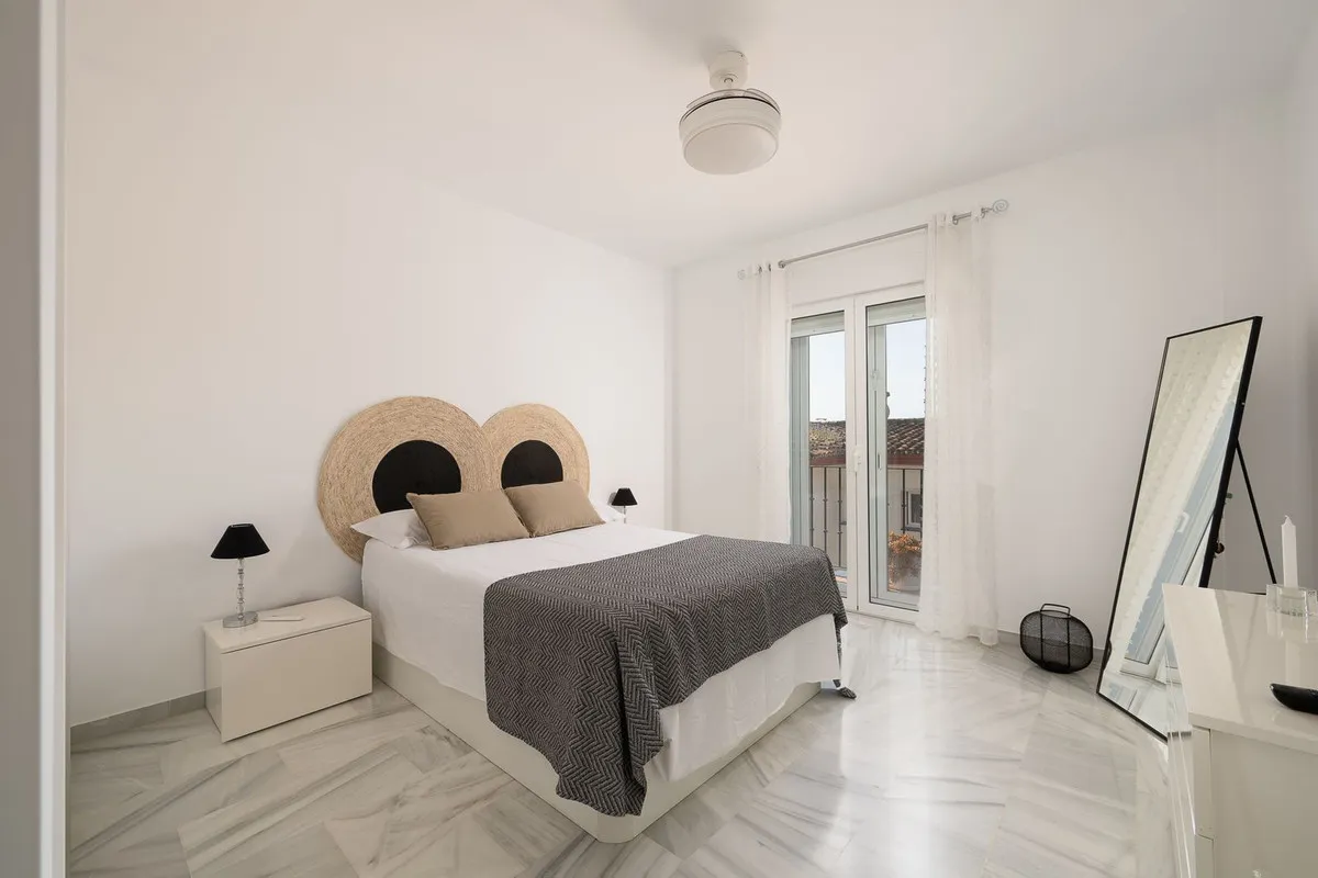 ac5f7e53-f17f-49cd-8ae9-792ac7f288f8