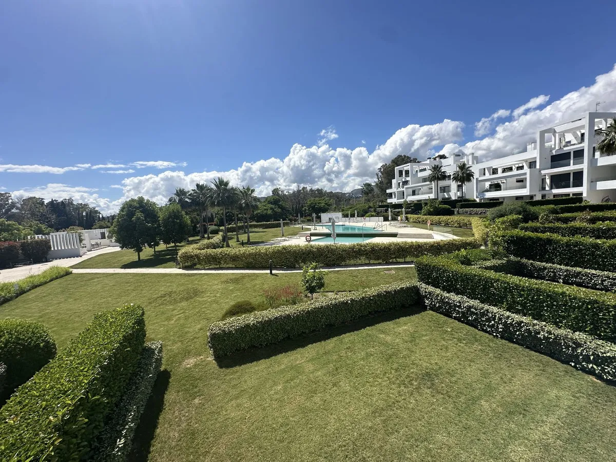 35087436-8876-4dd6-b819-5e6f240689b9