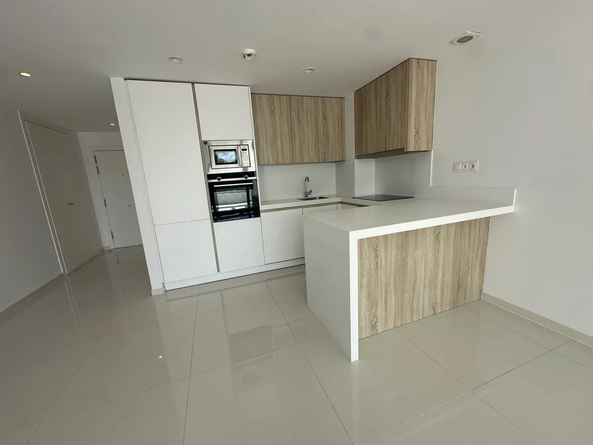 e8fedd2a-33ca-4dd4-80cf-d964cd04b979