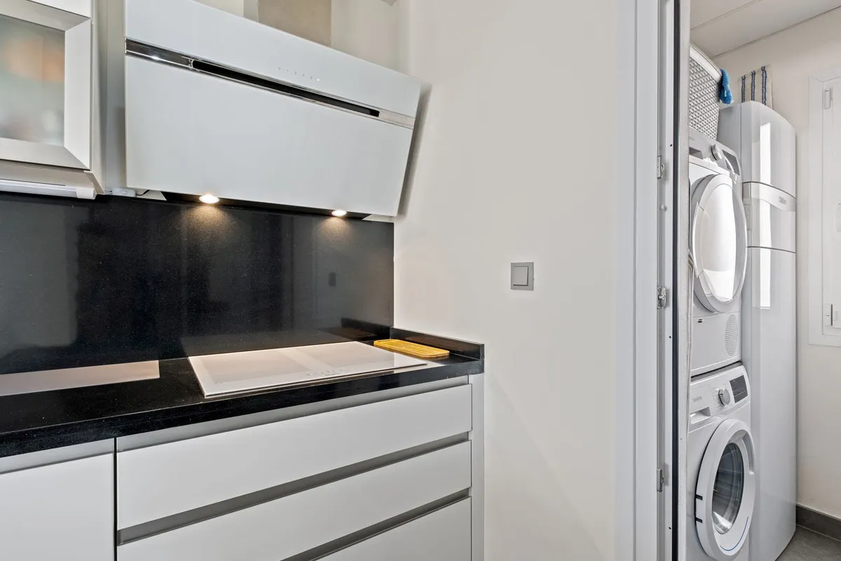 1b486edc-1658-4e2e-974f-ce92d16e4f86