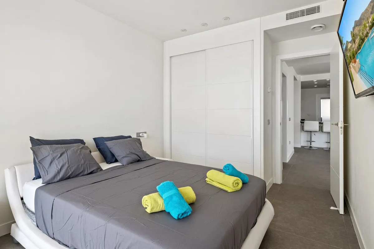 7fc2b70b-410a-4041-91db-8faa5212fcbc