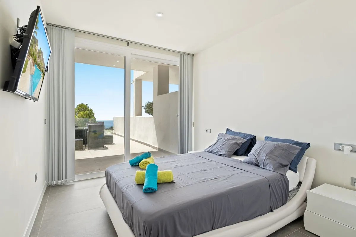 f41c1203-6764-488d-84e5-d61a15e03224