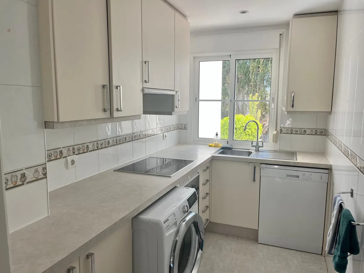 ea4f05e3-7d36-4a7b-a7c0-1635bea0acc2