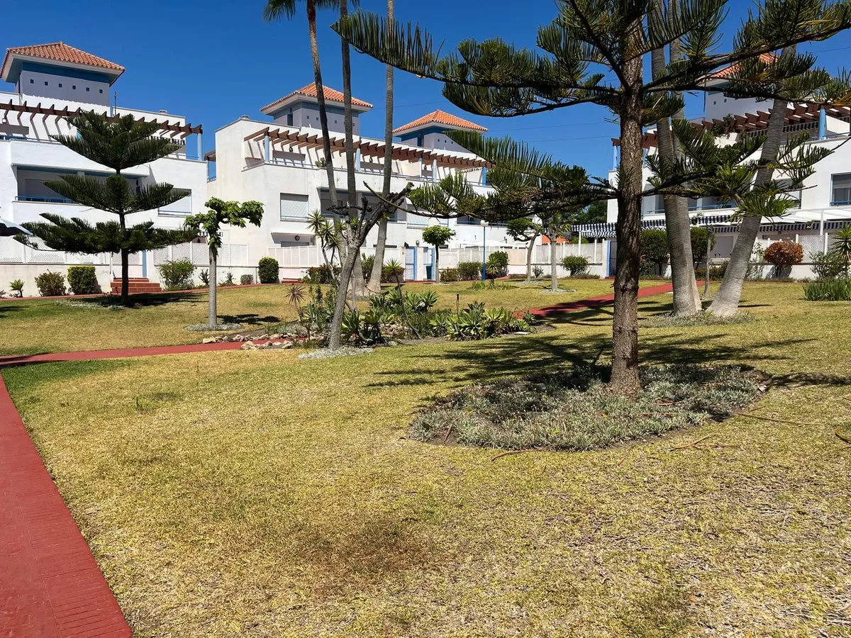 f6c1aefa-fc57-404e-b547-66af130a3a5a