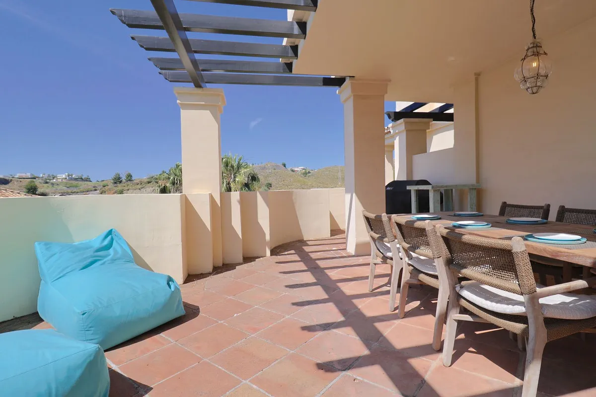 083e86d3-0acf-4e37-b128-35c6d693447f