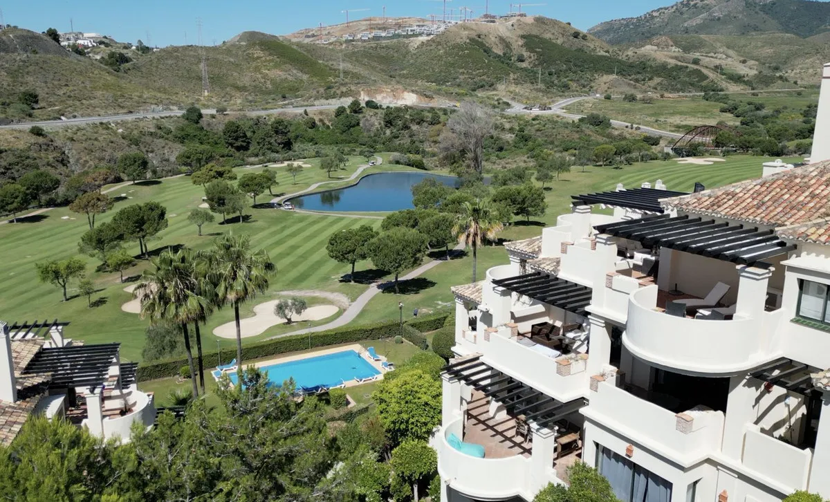 680503a4-ba81-43ab-a832-cb3369a738f1