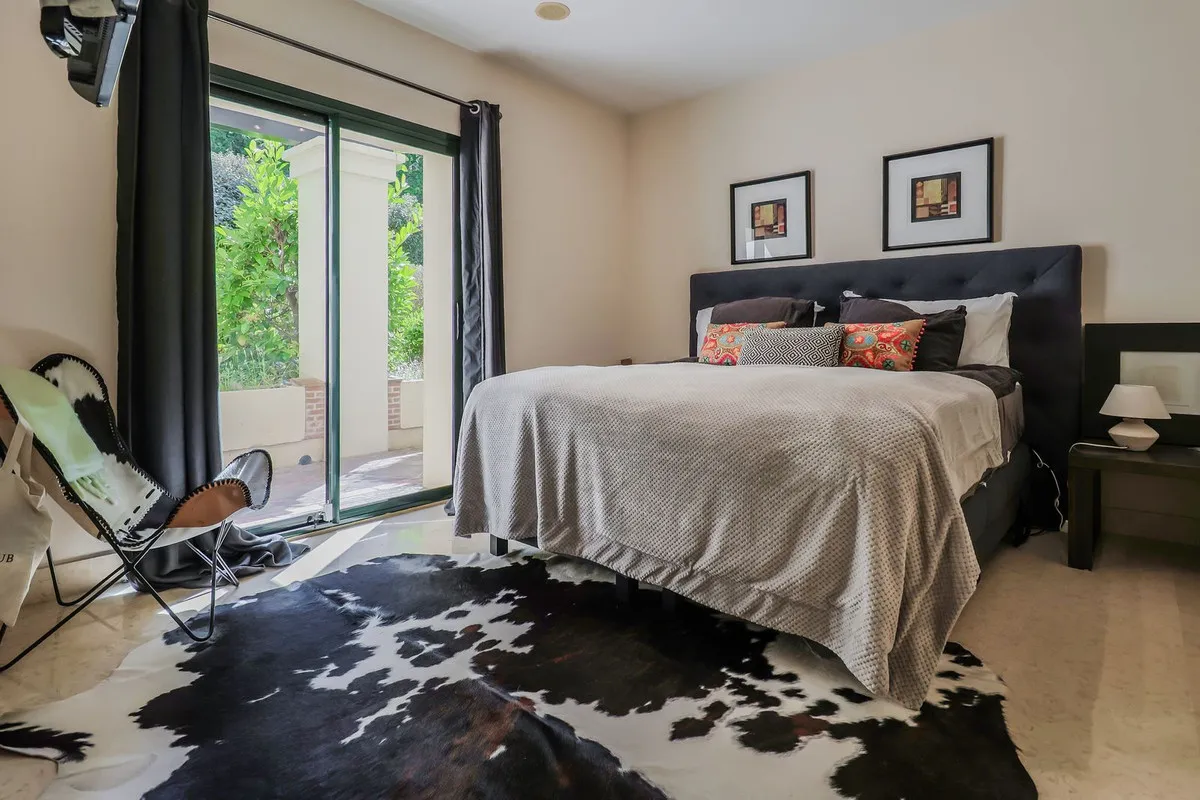 feb9b6ea-cd14-4bb3-a1b4-00310035466f