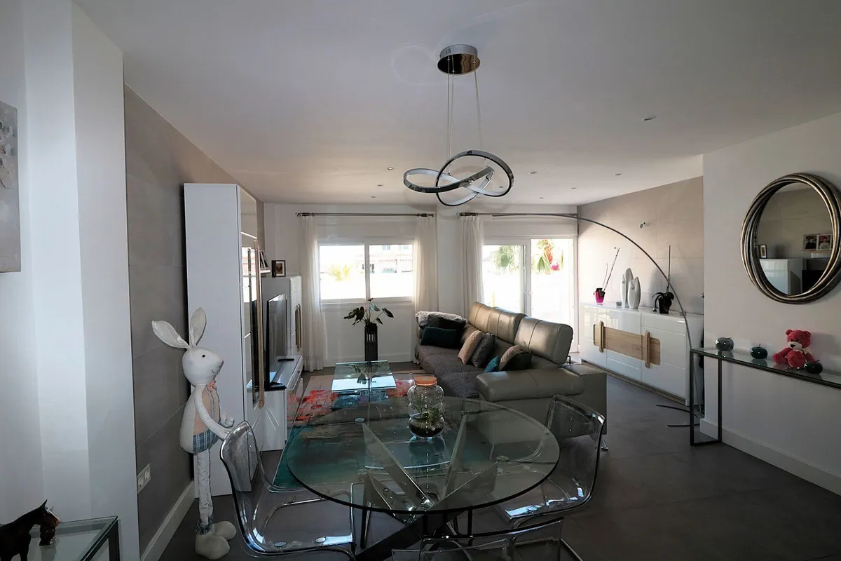 7c35294c-c698-4f6d-9769-bb57acf506e4