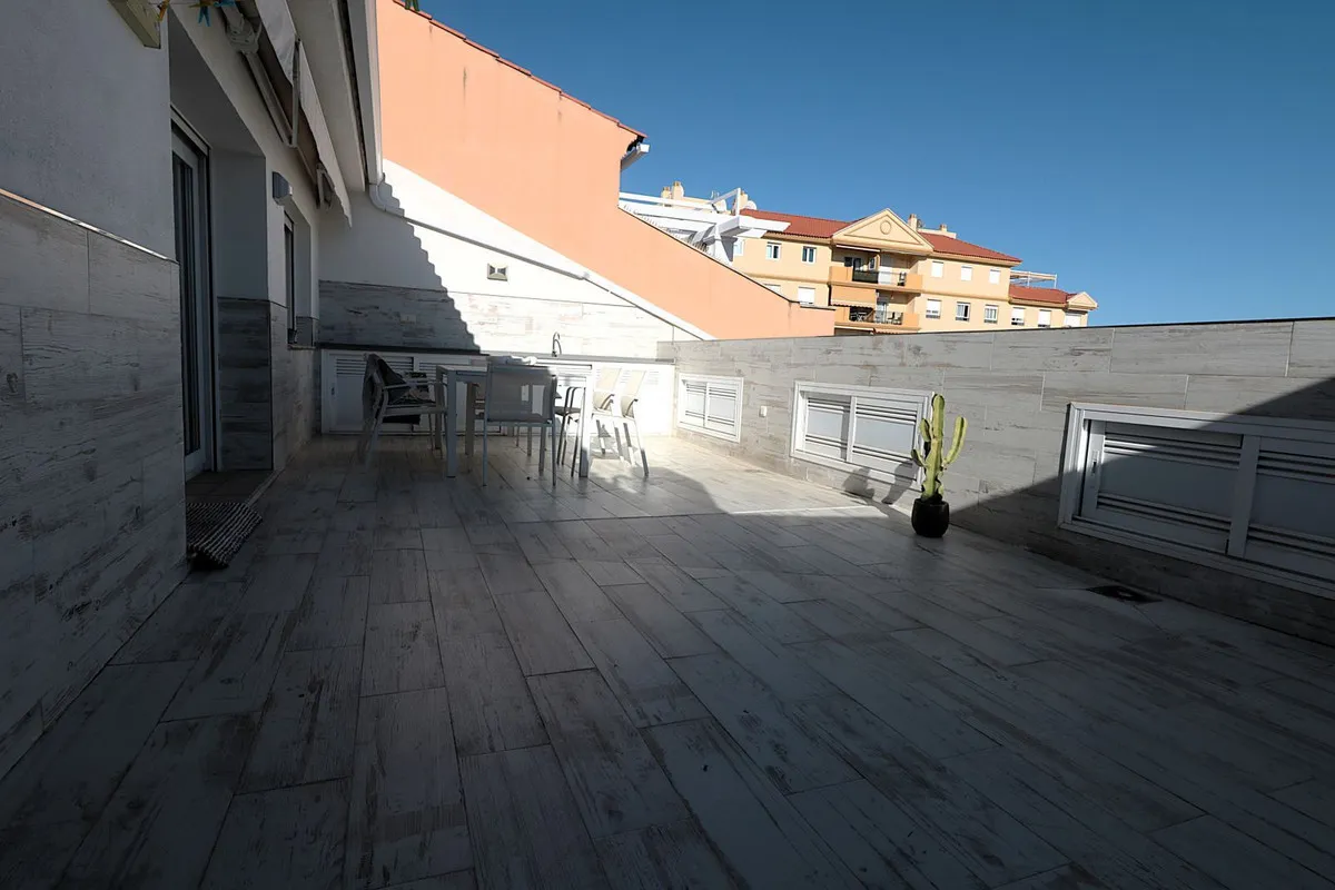 a725f76a-d2e5-40b3-b753-56169ae56436