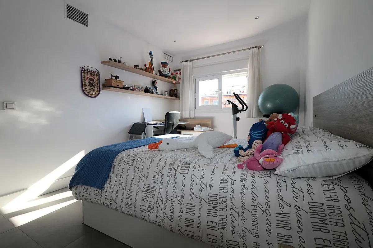 f197cb92-2c24-49ed-a765-da70f3c66d85