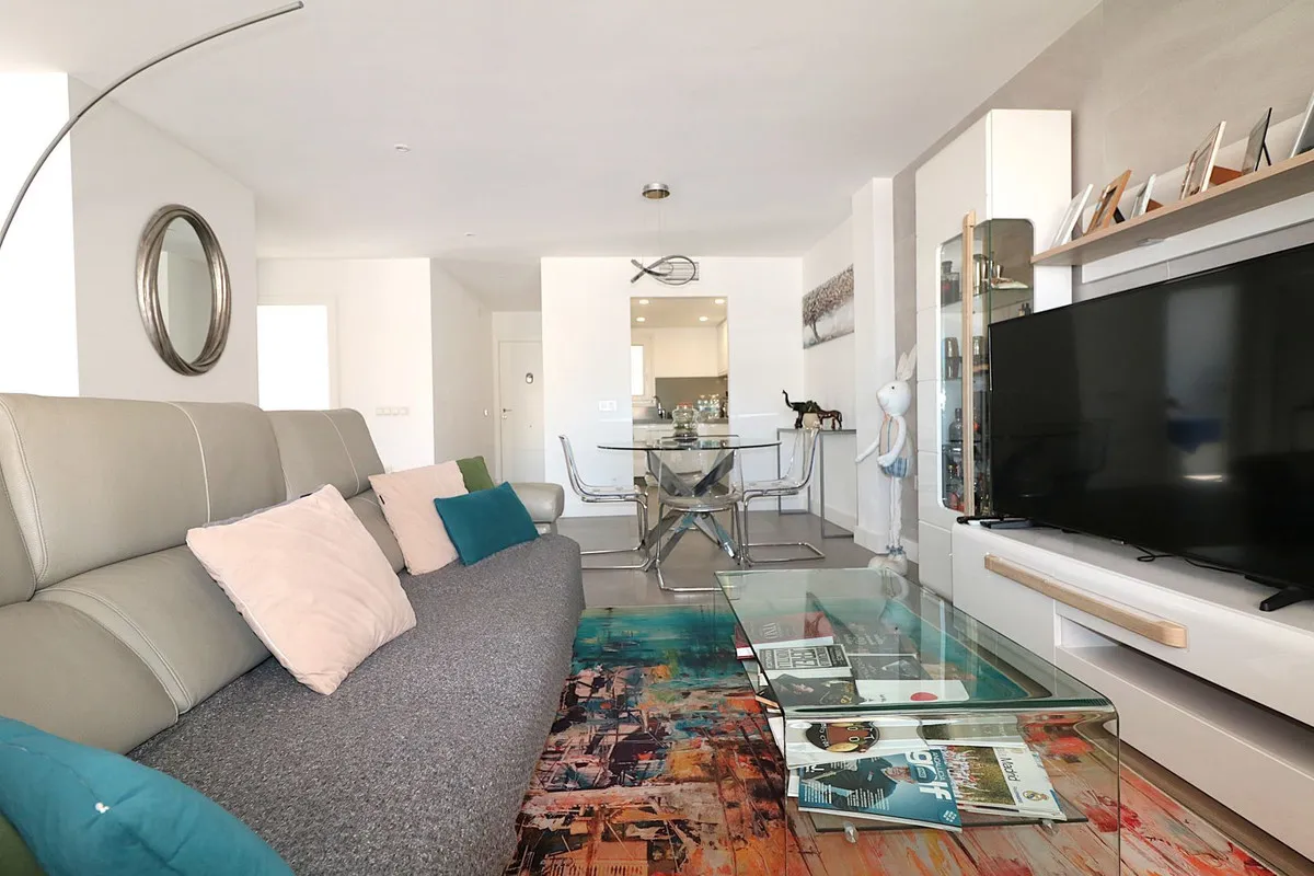 f7a571eb-0988-45d1-ab14-56fe8ed6013a