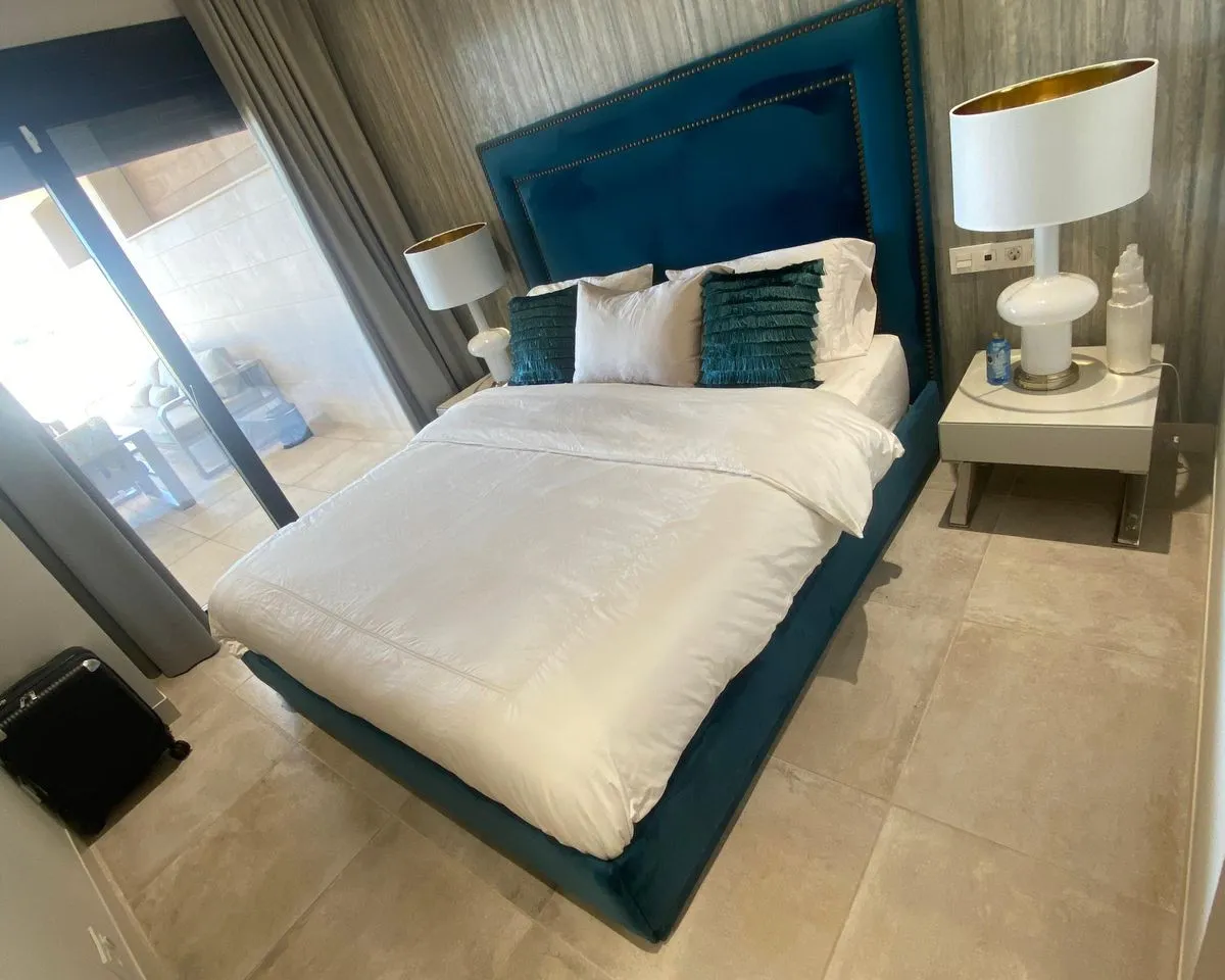 57dfbd7d-1d79-4c06-bc0c-4ef4b5f2d264