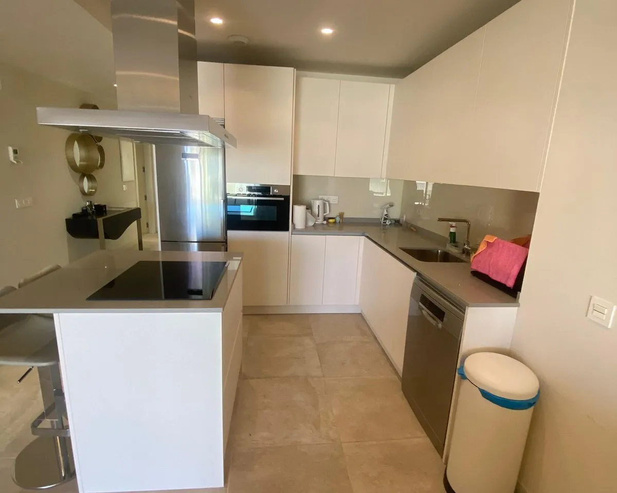 76bfa633-3a5e-48ad-a455-e1d79a17b1ac