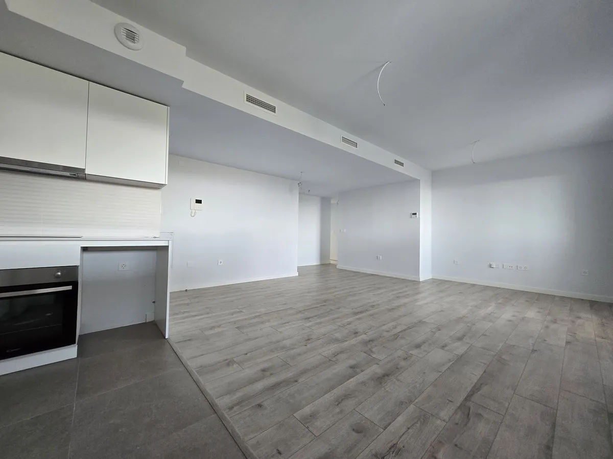 8dc0376b-e4ac-4fc9-af31-e2c56607e45e