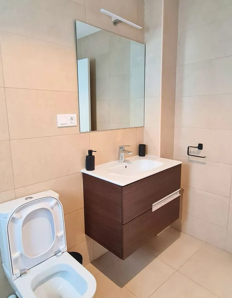 1e2e4504-9539-48be-a905-9c68691ce848