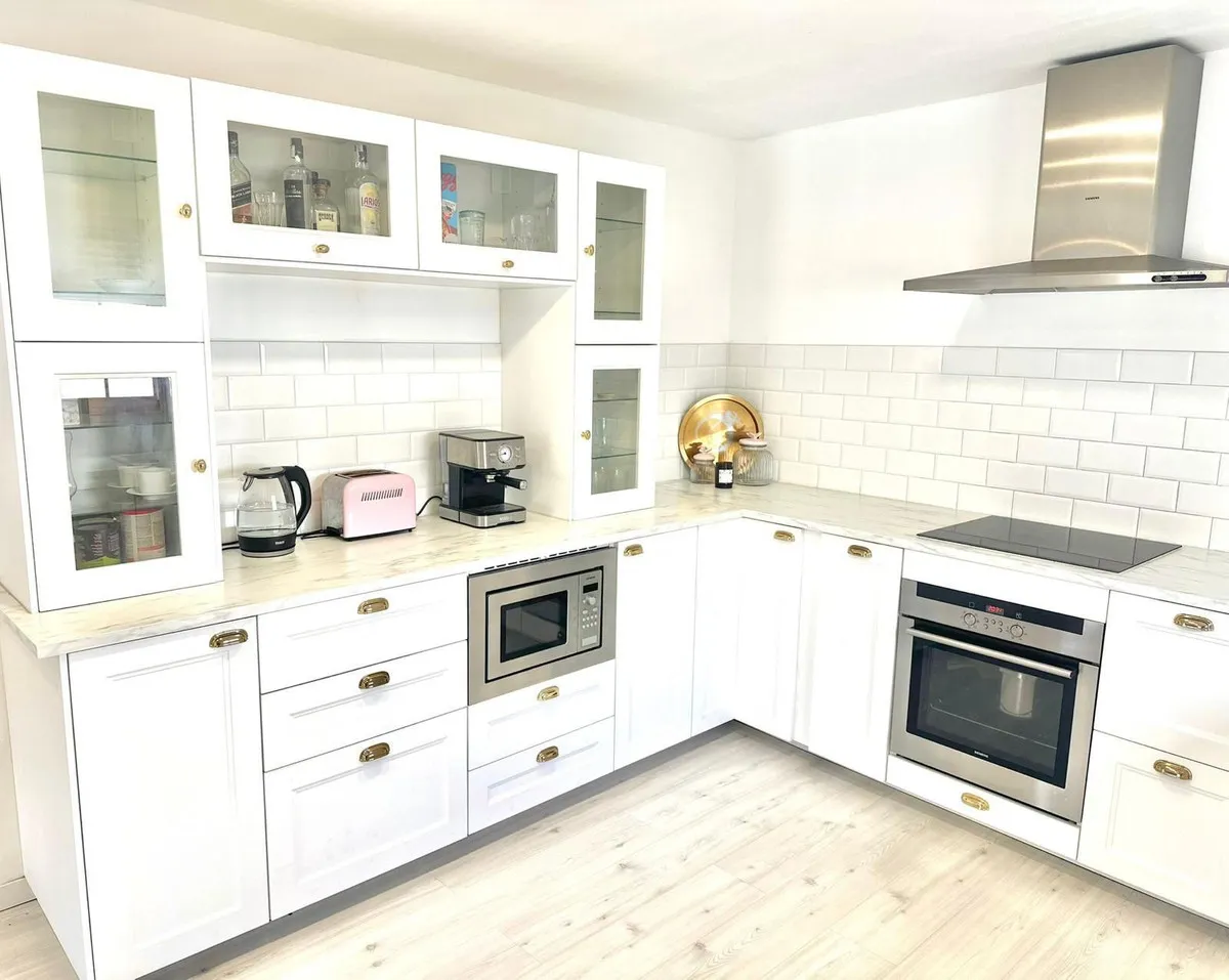 0a2a423a-da51-4542-bfe2-a36477432fc3