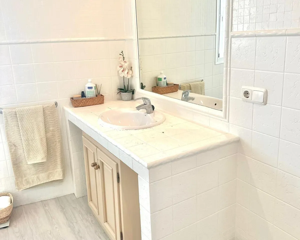 2c4c8bd8-1c54-4279-96df-a608e5ad857c